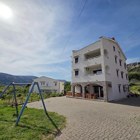 Apartments Leticia I Baška Dış mekan fotoğraf