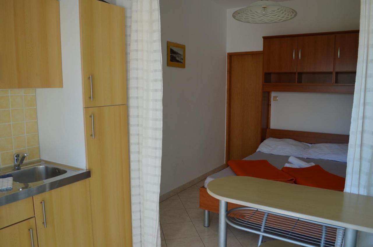 Apartments Leticia I Baška Dış mekan fotoğraf