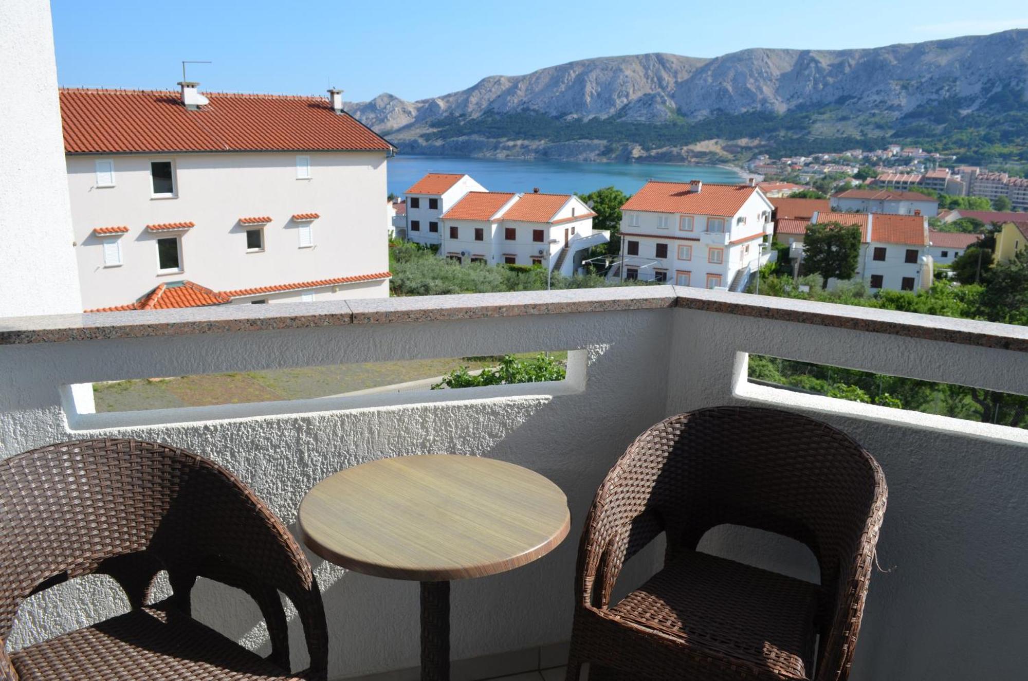 Apartments Leticia I Baška Dış mekan fotoğraf