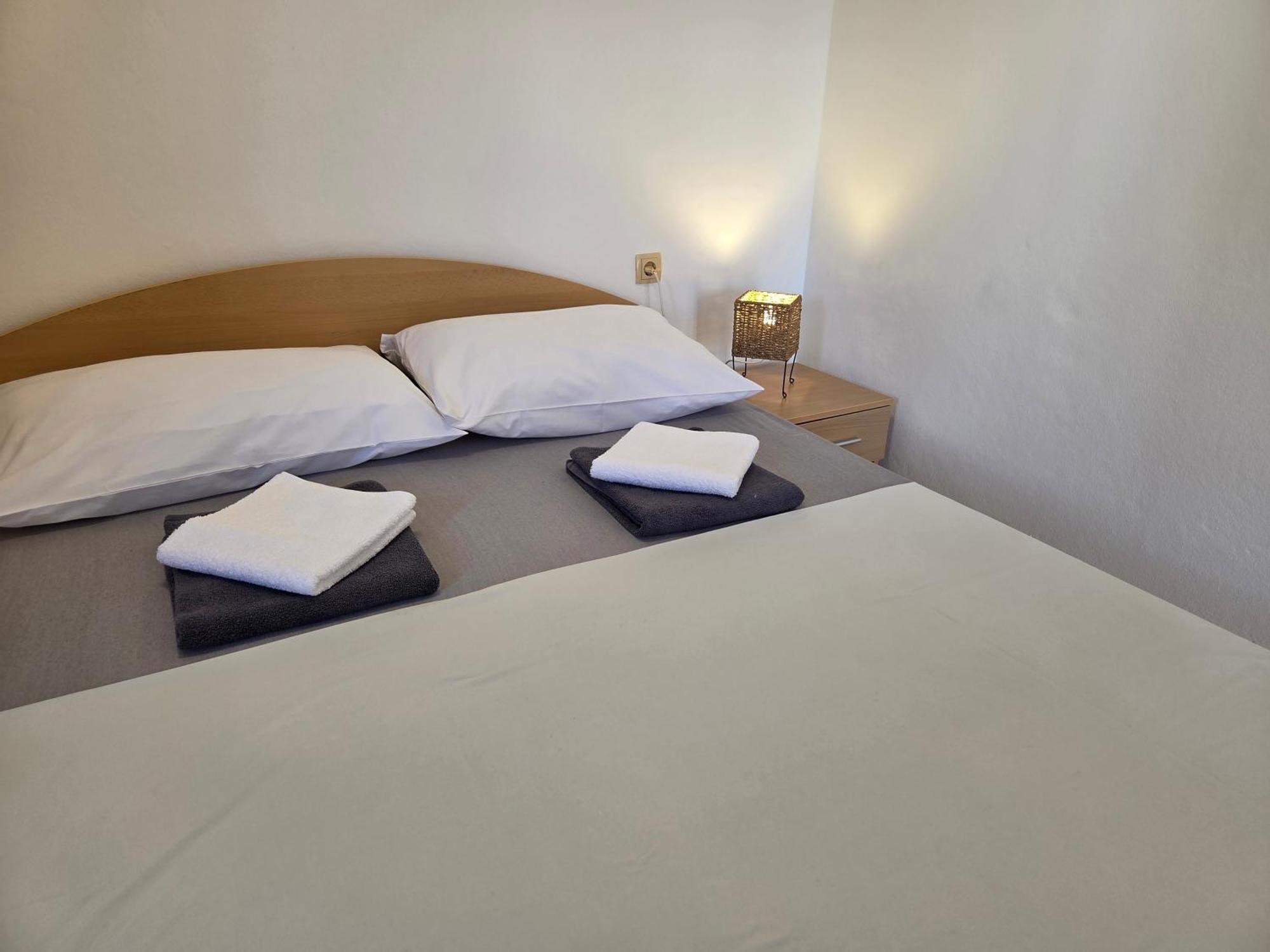 Apartments Leticia I Baška Dış mekan fotoğraf